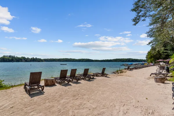 $1,099,000 | 279 Victorian Village Drive, Unit 40, Elkhart Lake, WI 53020