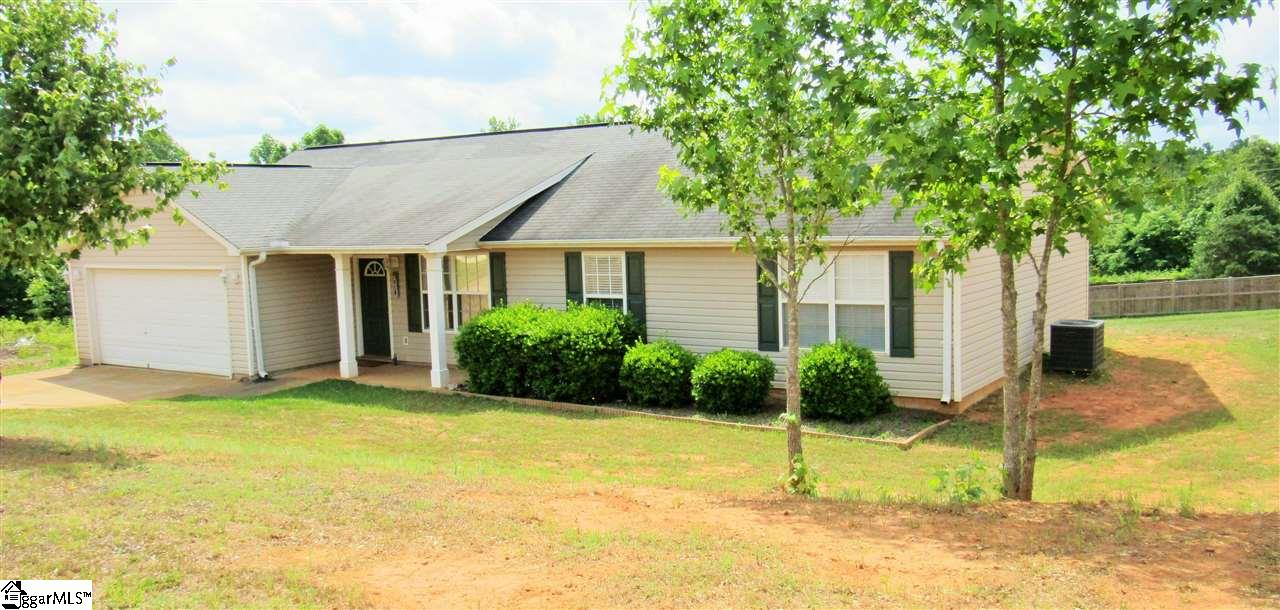 510 Crossgate Way Fountain Inn, SC 29644 - Photo 3 of 24