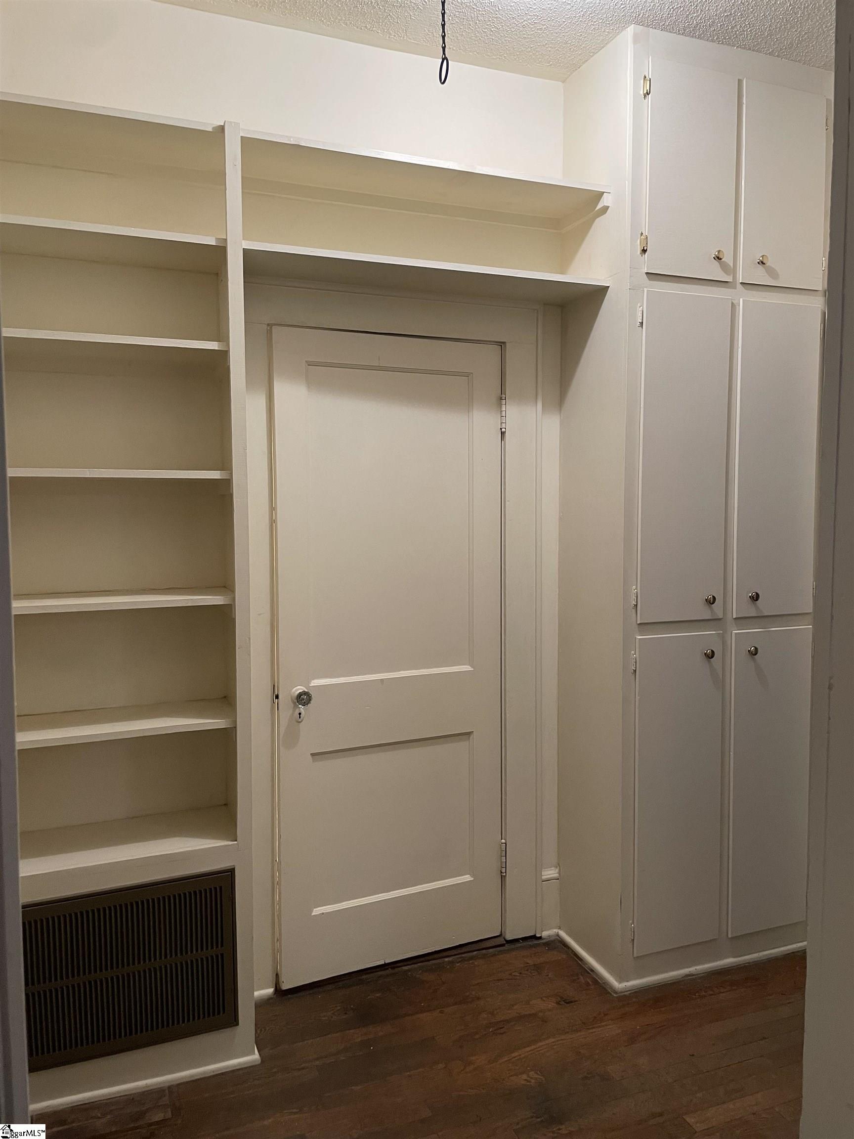 202 Grove Road Greenville, SC 29605 - Photo 8 of 21
