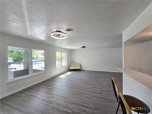 $1,350 | 610 West Washington Avenue, Copperas Cove, TX 76522