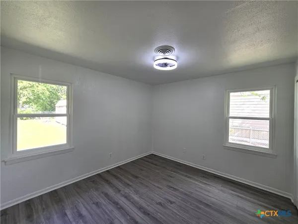 $1,350 | 610 West Washington Avenue, Copperas Cove, TX 76522