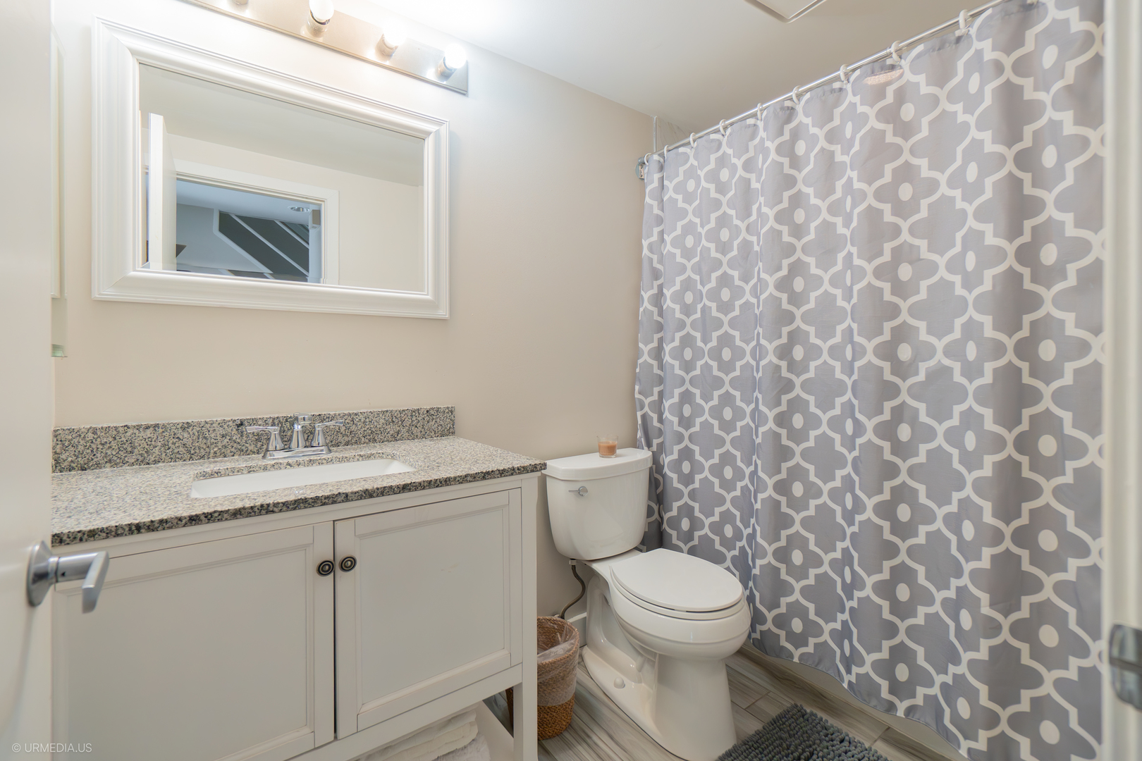 931 North Racine Avenue, Unit A Chicago, IL 60642 - Photo 15 of 27 Gallery Image 15