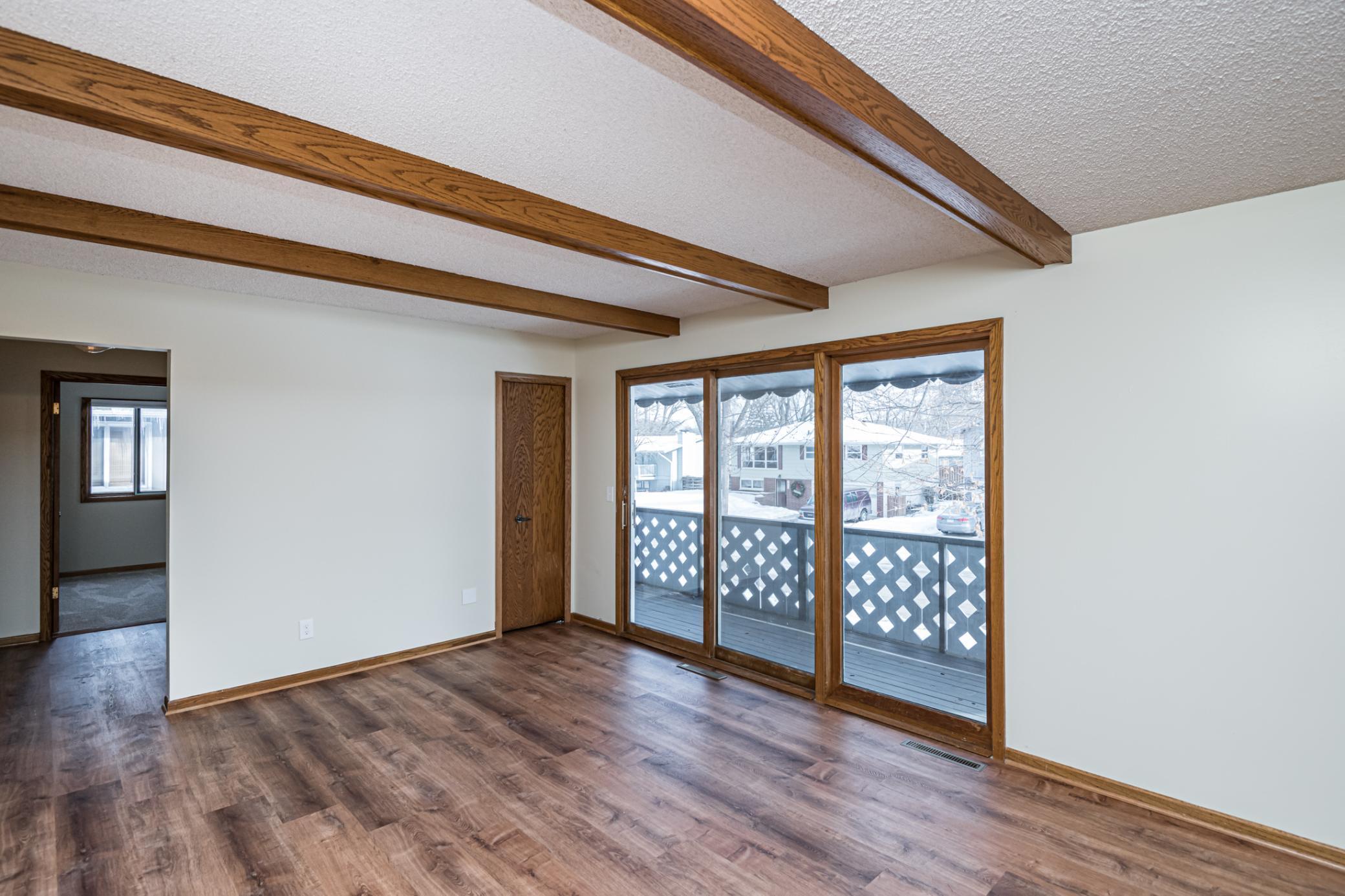 2633 3rd Place Northeast Rochester, MN 55906 - Photo 4 of 23 Gallery Image 4