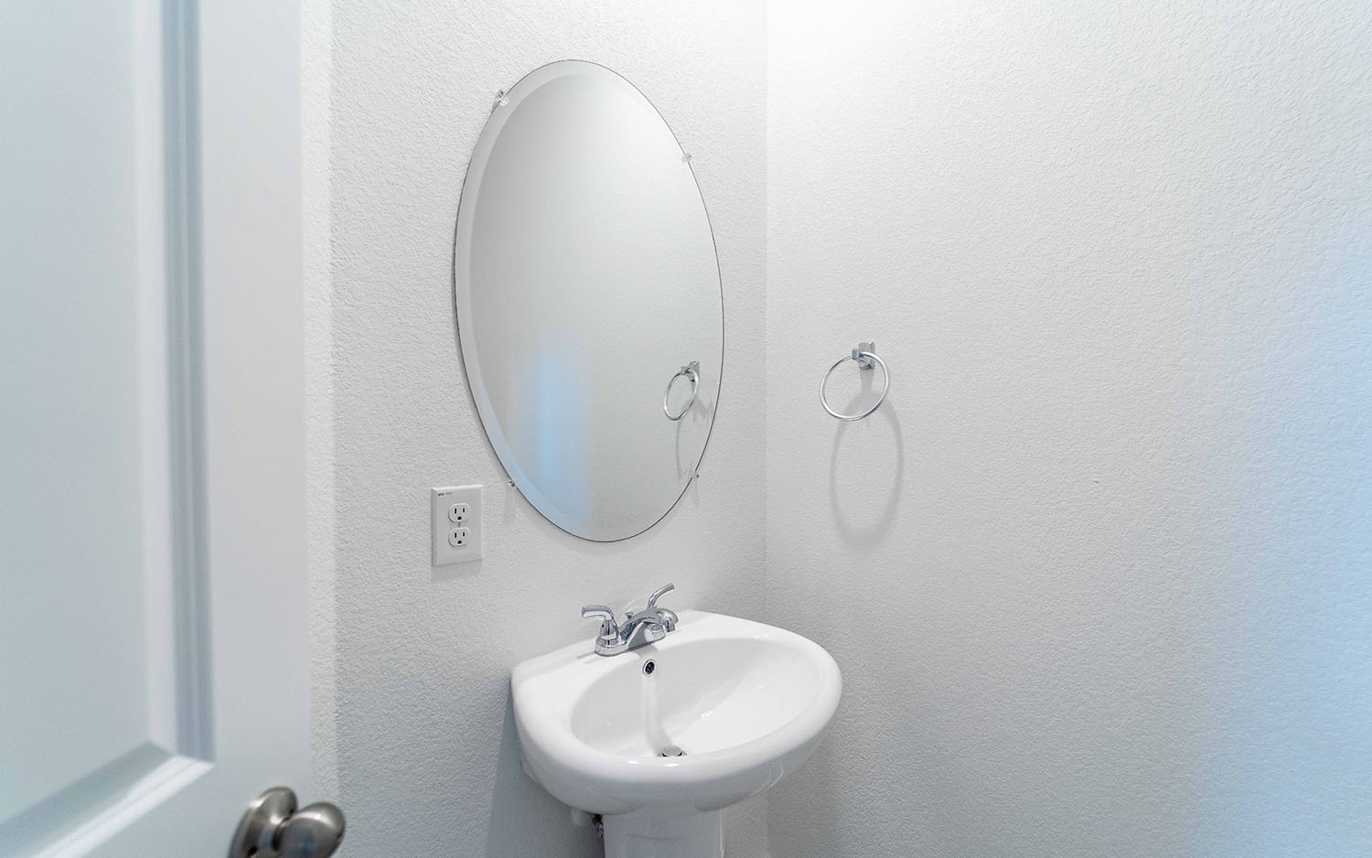 104 Old Silver Drive Jarrell, TX 76537 - Photo 19 of 19 Bathroom with a textured wall