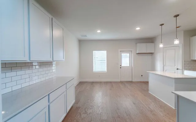 $436,108 | 104 Old Silver Drive, Jarrell, TX 76537