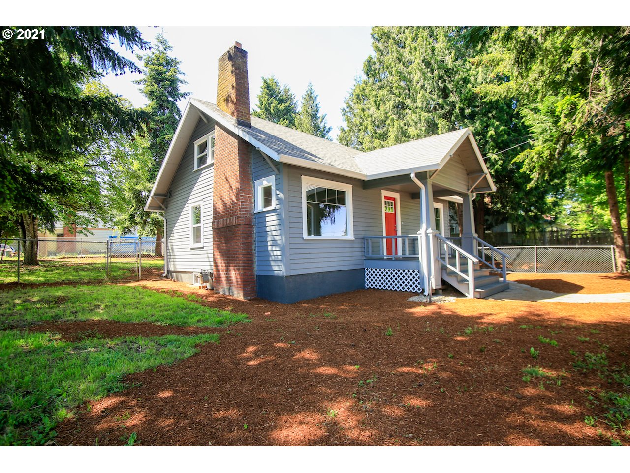 13464 Southeast Foster Road Portland, OR 97236 - Photo 4 of 22 Gallery Image 4