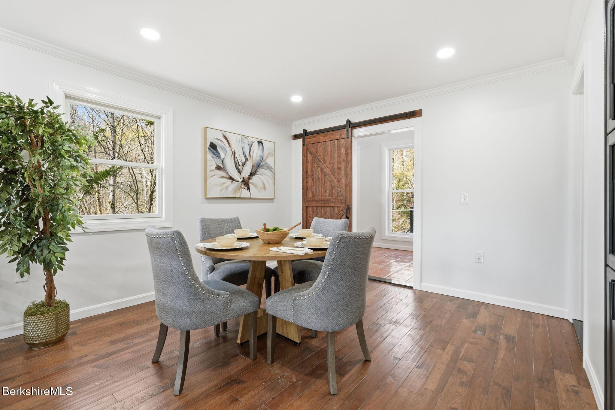 349 North Washington State Road Washington, MA 01223 - Photo 13 of 57 Dining area