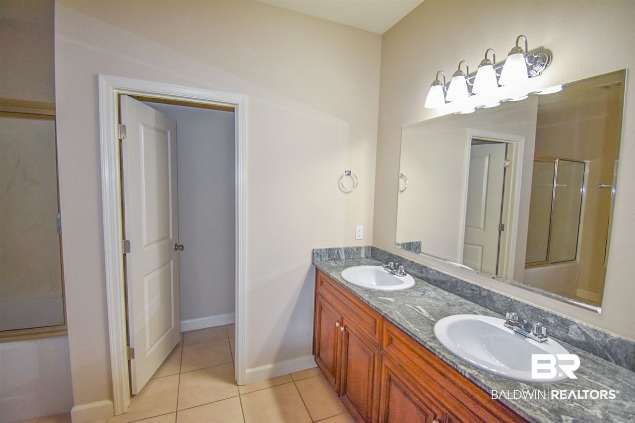 13708 Charmont Way Loxley, AL 36551 - Photo 10 of 16 Master Bath