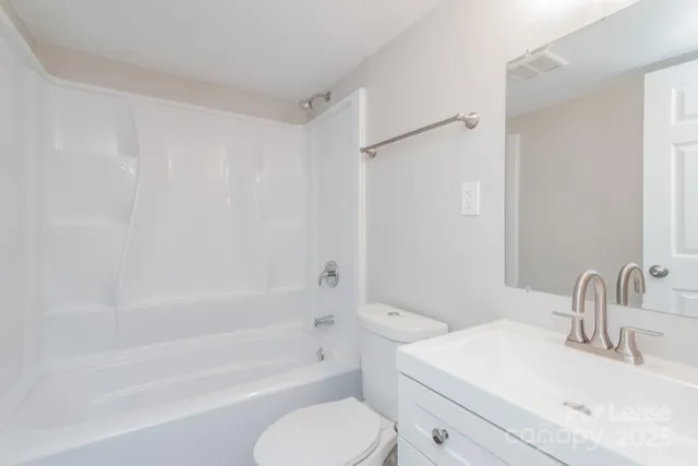 $1,460 | 931 South Church Street, Gastonia, NC 28054