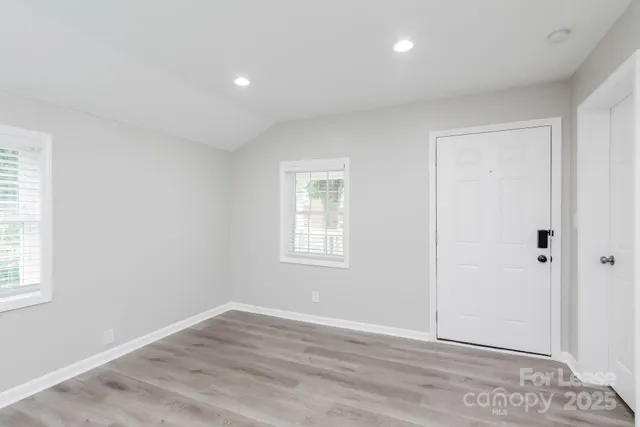 $1,460 | 931 South Church Street, Gastonia, NC 28054