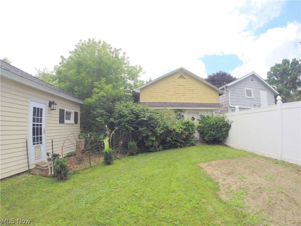 7858 South Ridge Road Madison, OH 44057 - Photo 3 of 35