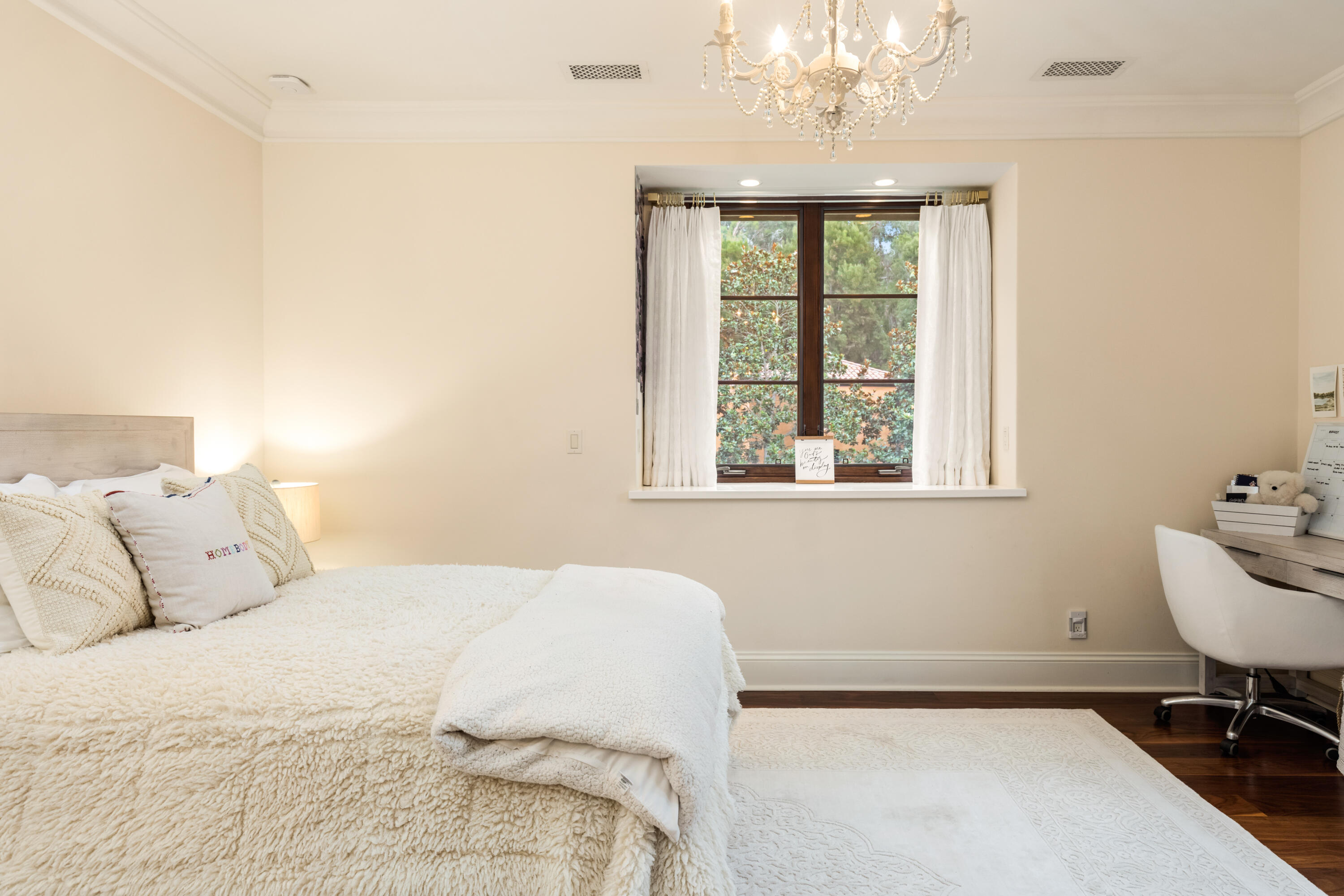 2035 Creekside Road Montecito, CA 93108 - Photo 31 of 60 a bedroom with a bed and a window