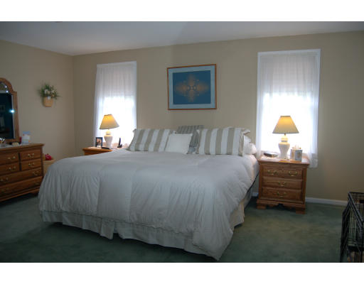 26 Spruce Pond Road, Unit 26 Franklin, MA 02038 - Photo 14 of 29 Gallery Image 14