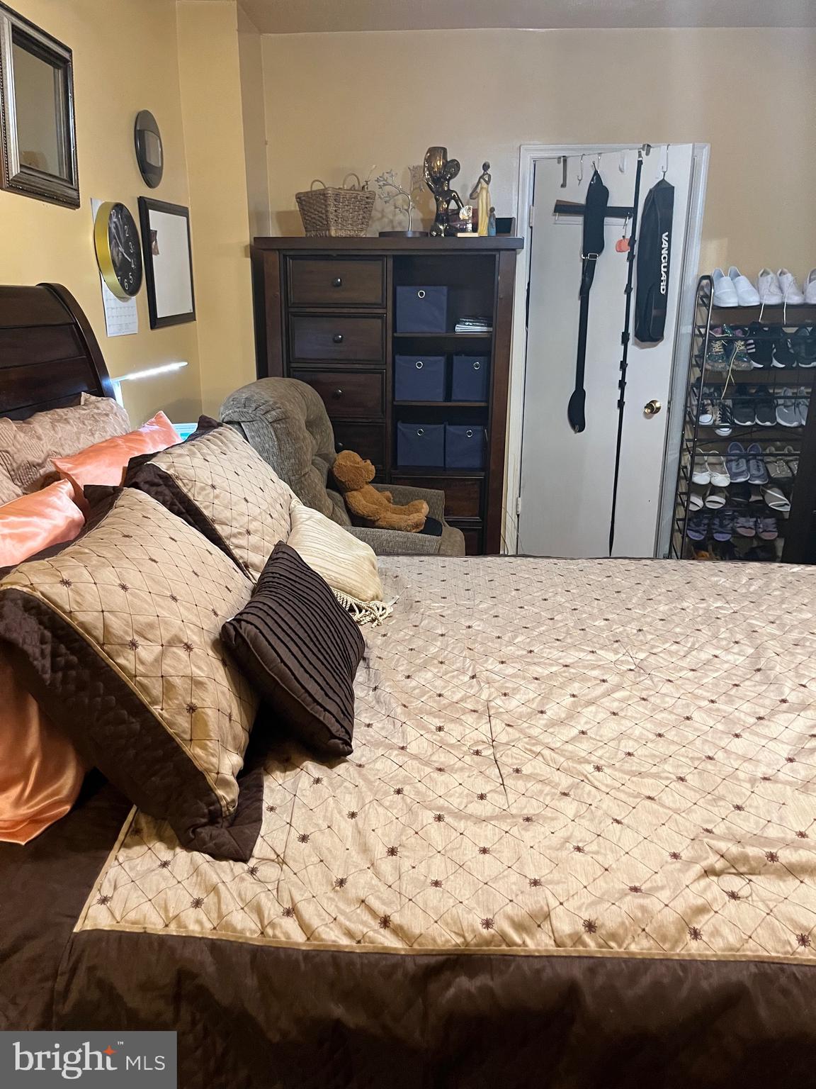 613 K Street Northeast Washington, DC 20002 - Photo 26 of 33 a view of a bedroom with a bed and dresser