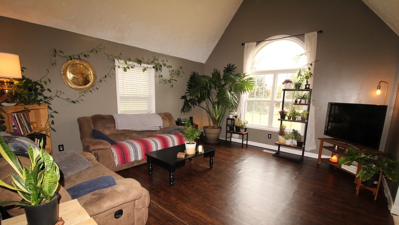 599 Lear Road Portland, TN 37148 - Photo 5 of 25 a living room with furniture and a flat screen tv