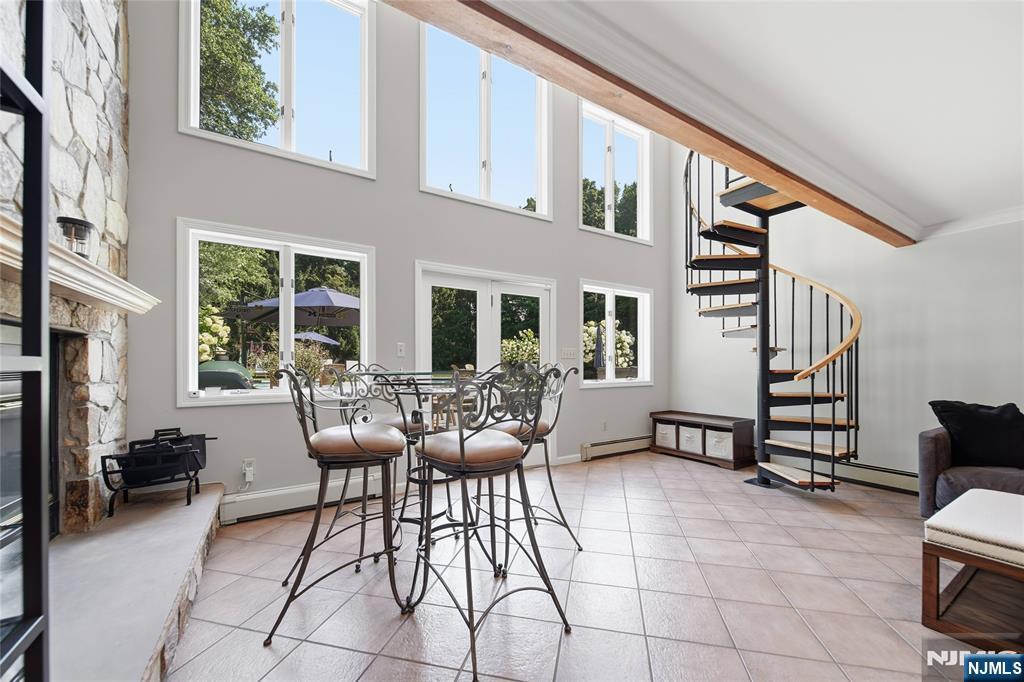 19 Robin Road Mahwah, NJ 07430 - Photo 26 of 43 Gallery Image 26