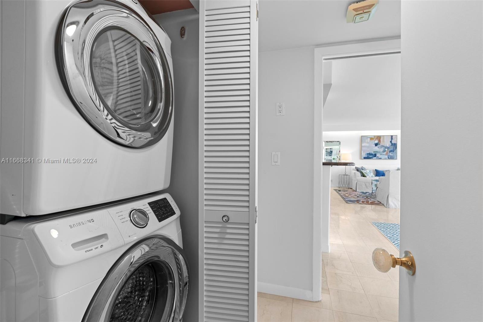 2025 Brickell Avenue, Unit 1102 Miami, FL 33129 - Photo 18 of 23