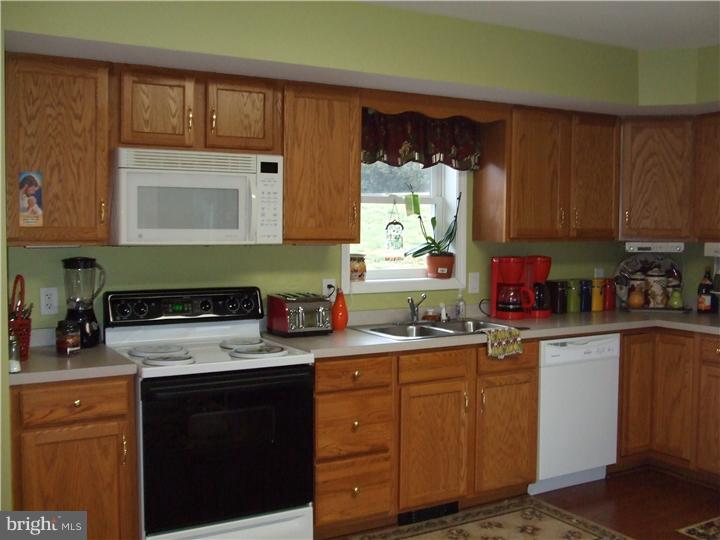 3988 Best Station Road Slatington, PA 18080 - Photo 3 of 14 Gallery Image 3