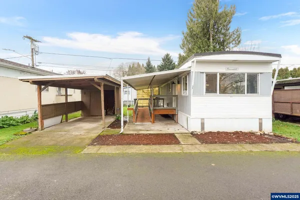 $32,999 | 4882 Lancaster Drive, Unit 12, Salem, OR 97305