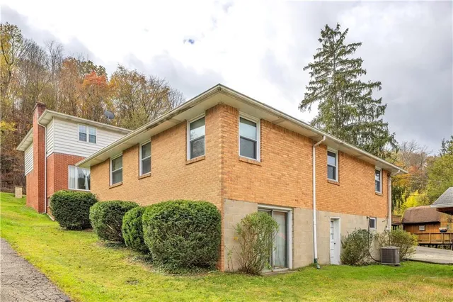 $210,000 | 405 Antonelli Drive, McKeesport, PA 15135