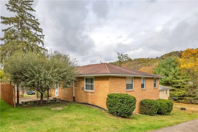 $210,000 | 405 Antonelli Drive, McKeesport, PA 15135