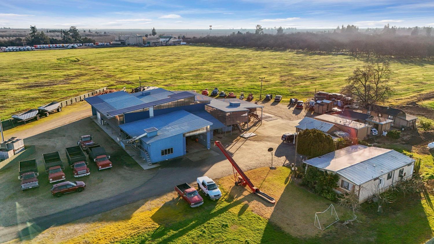 5725 North Wall Road Linden, CA 95236 - Photo 11 of 58