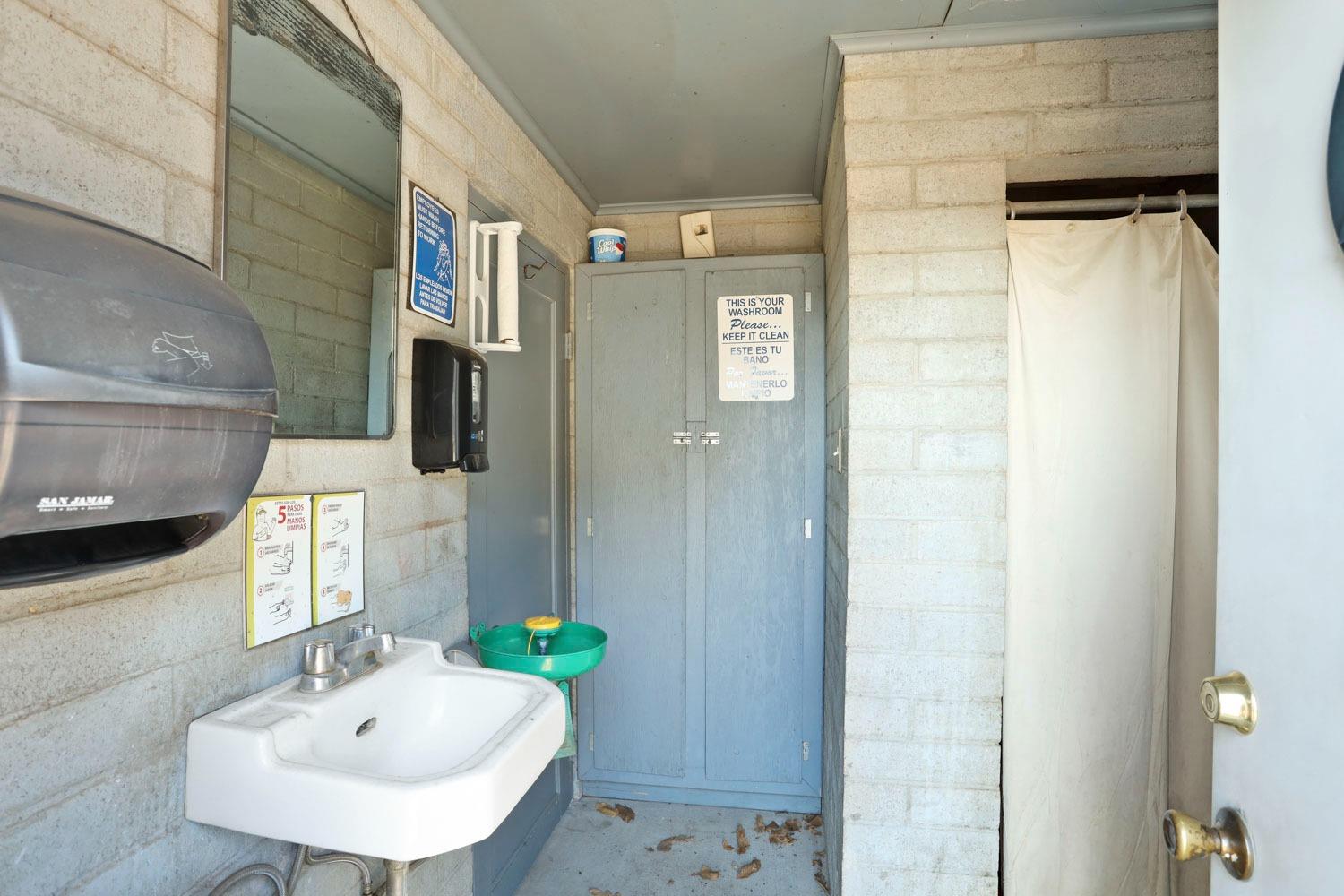 5725 North Wall Road Linden, CA 95236 - Photo 46 of 58