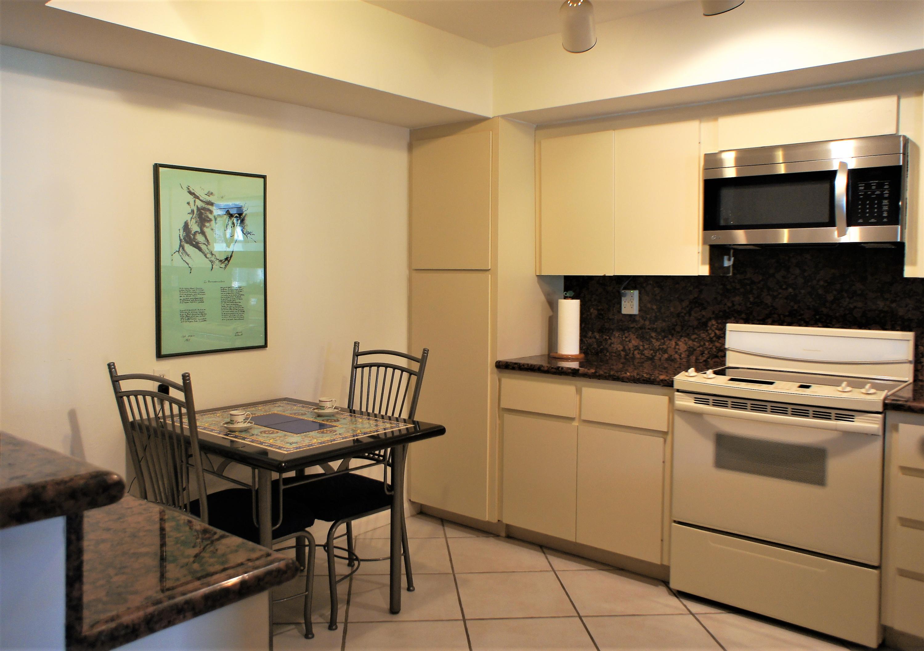 6023 Glendale Drive Boca Raton, FL 33433 - Photo 12 of 59 Kitchen