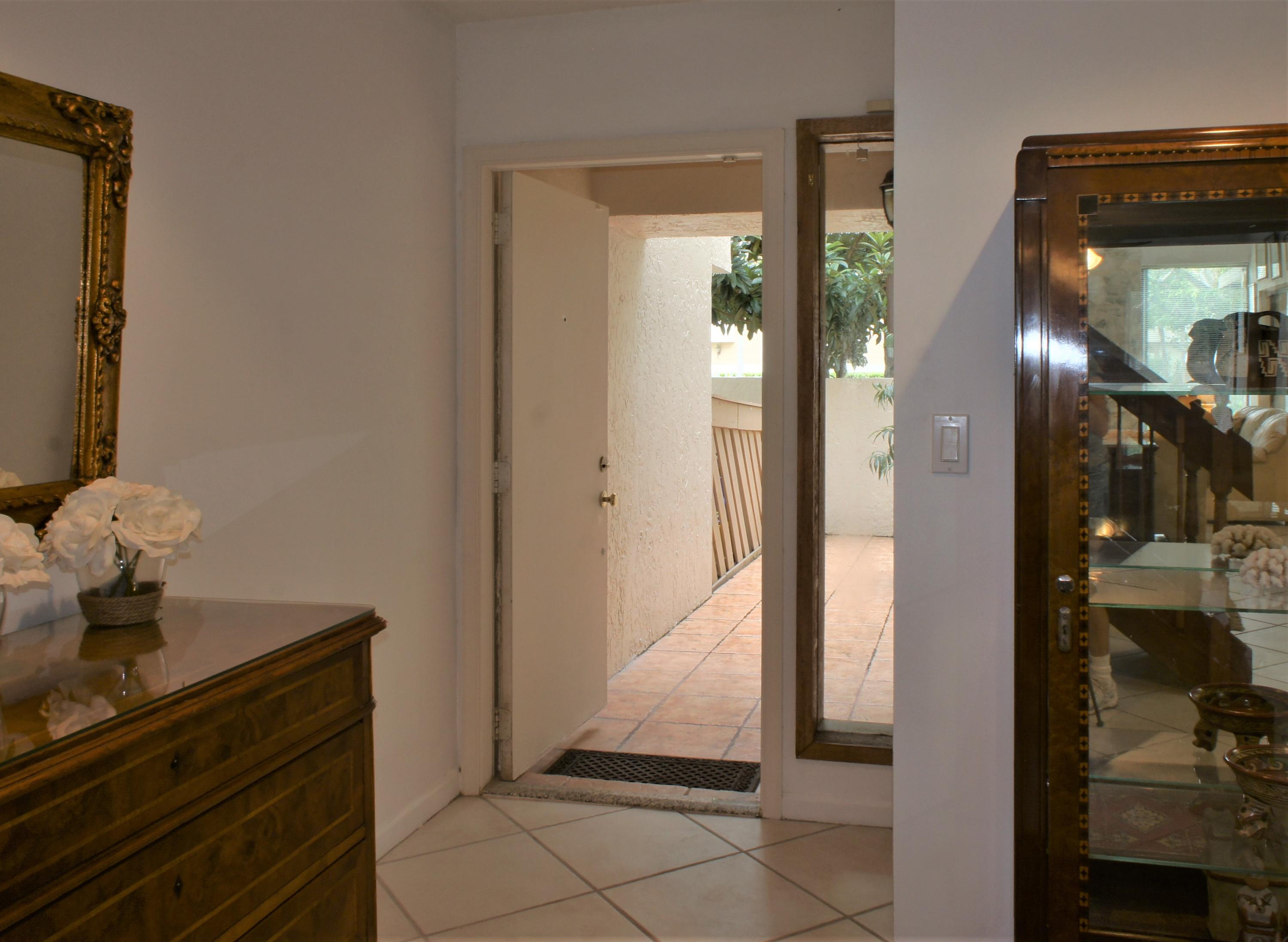 6023 Glendale Drive Boca Raton, FL 33433 - Photo 8 of 59 Welcome Home