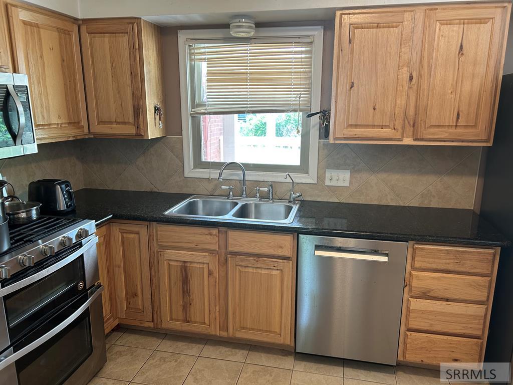 31 Harvard Street Pocatello, ID 83201 - Photo 18 of 97