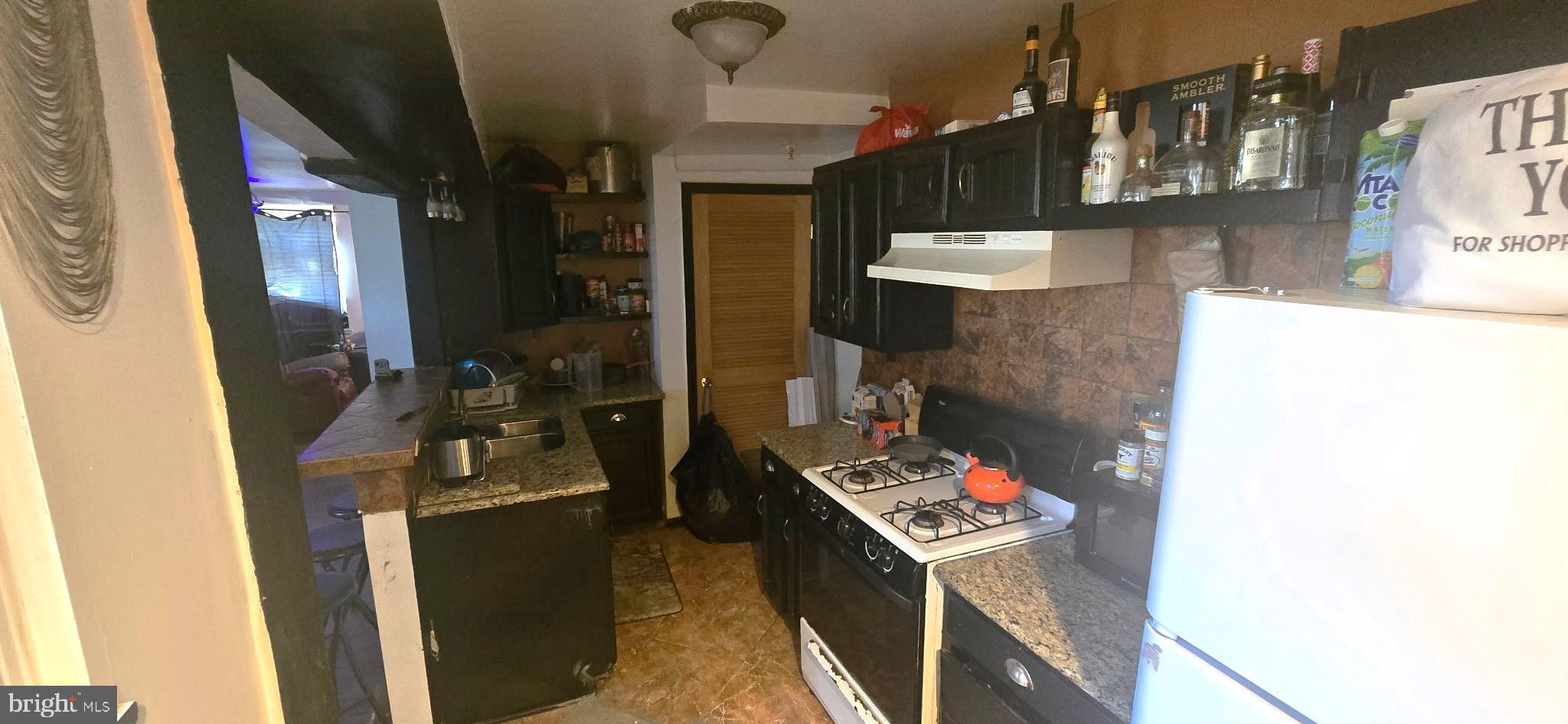 3012 Tuckahoe Road Camden, NJ 08104 - Photo 2 of 10