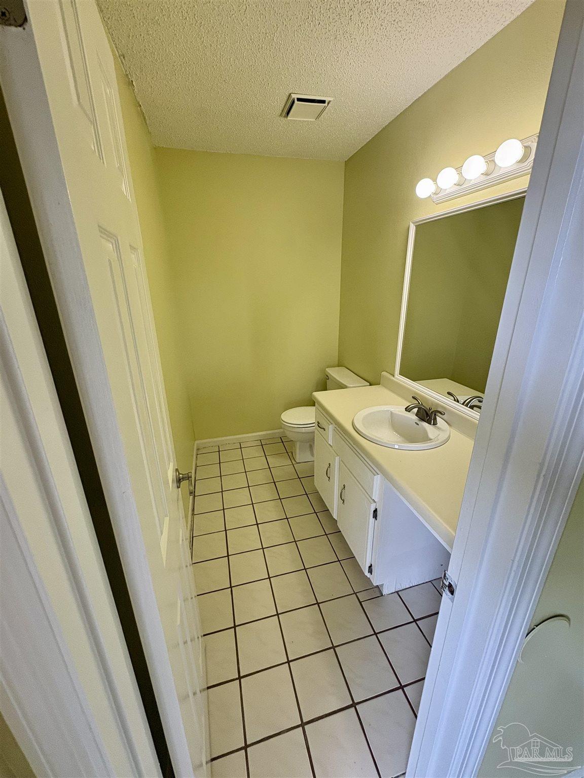 193 West Burgess Road Pensacola, FL 32503 - Photo 10 of 12