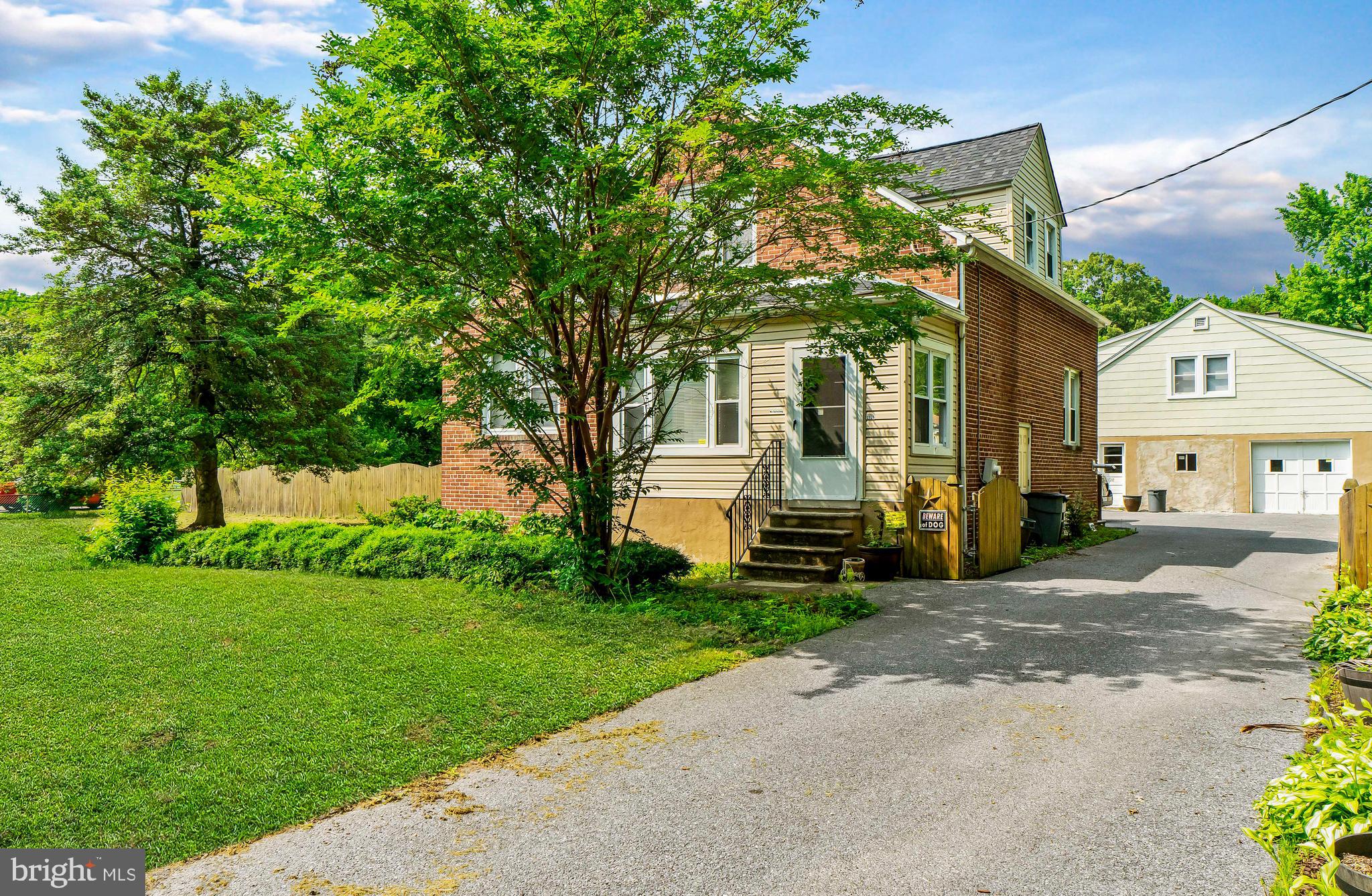 2126 Turkey Point Road Baltimore, MD 21221 - Photo 1 of 40 Beautiful Landscaping