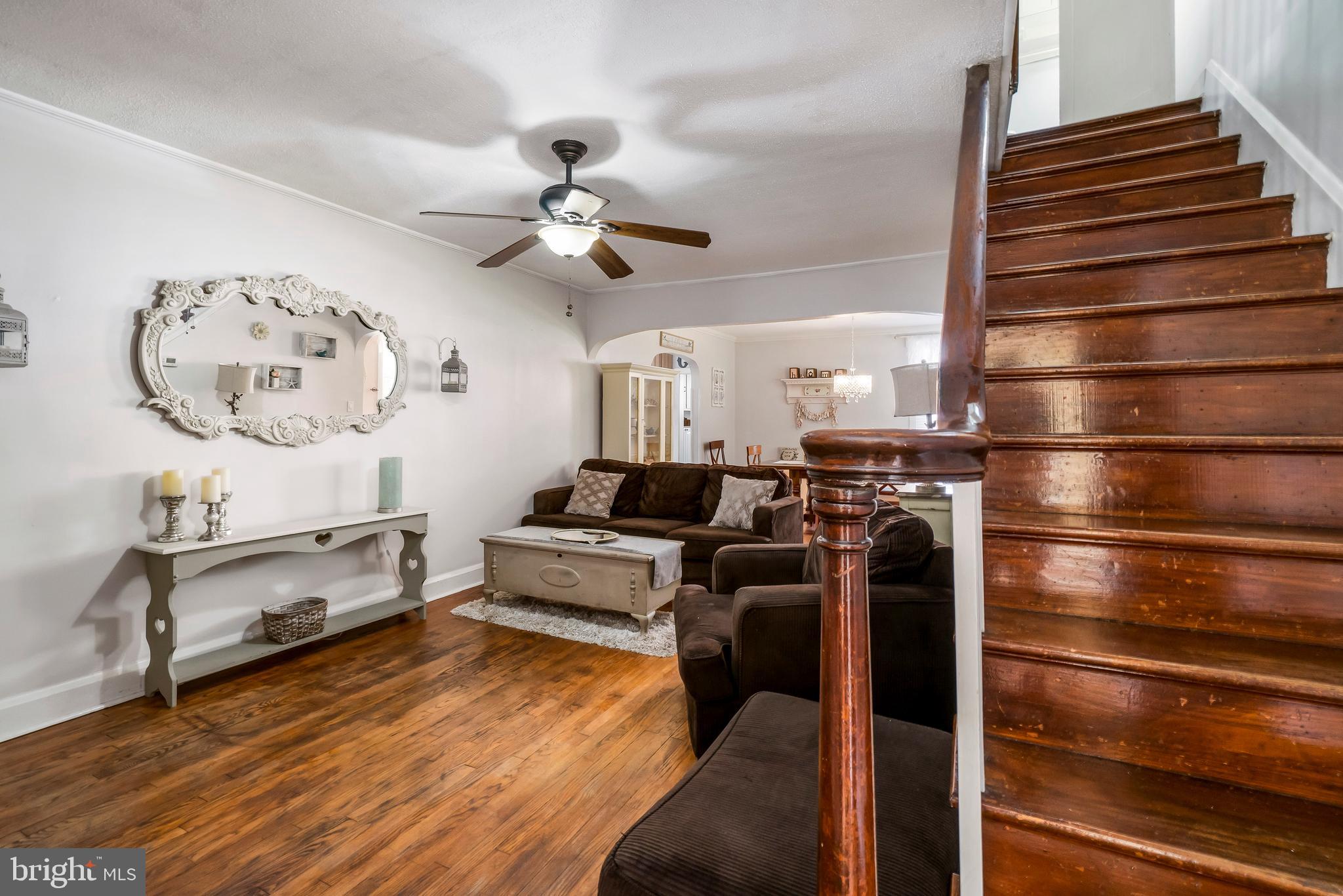 2126 Turkey Point Road Baltimore, MD 21221 - Photo 5 of 40 Lots of Character and Charm
