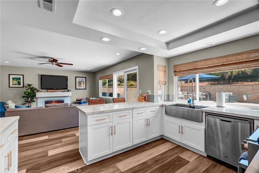 25672 Orchard Rim Lane Lake Forest, CA 92630 - Photo 8 of 34
