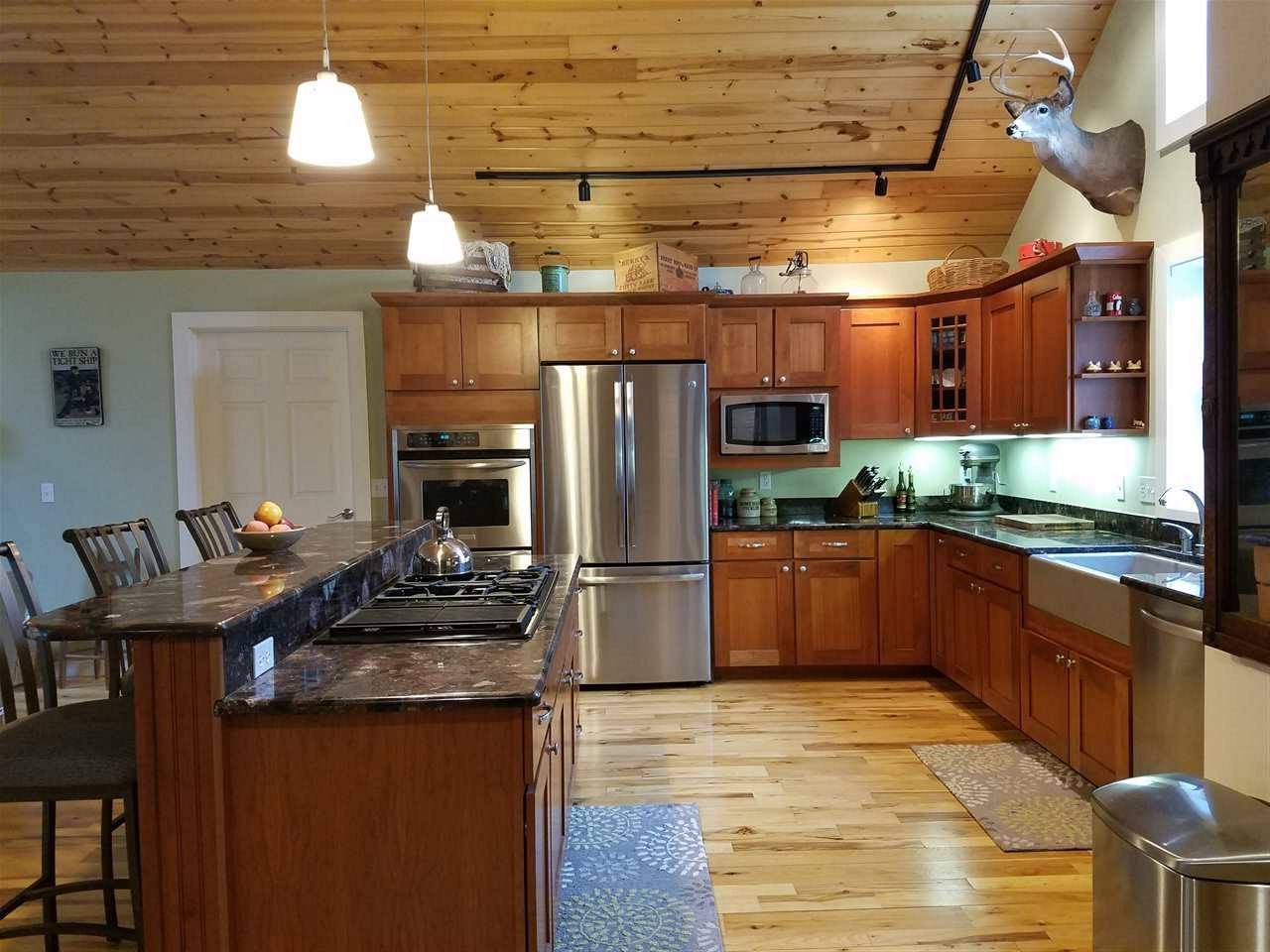 4779 Birch Point Road Honor, MI 49640 - Photo 6 of 34 1831153-5.JPG