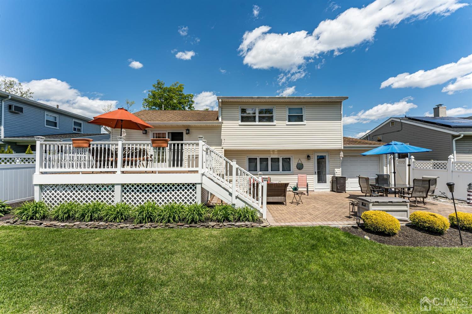 41 Trafalgar Drive Colonia, NJ 07067 - Photo 39 of 40 a front view of a house with a garden