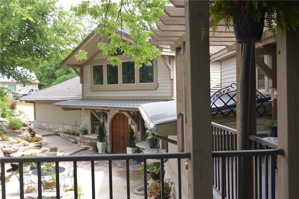 8424 South Russell Road Oak Grove, MO 64075 - Photo 33 of 78