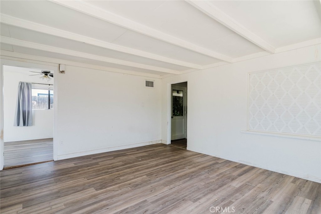 9652 Rincon Avenue Pacoima, CA 91331 - Photo 11 of 20 Gallery Image 11