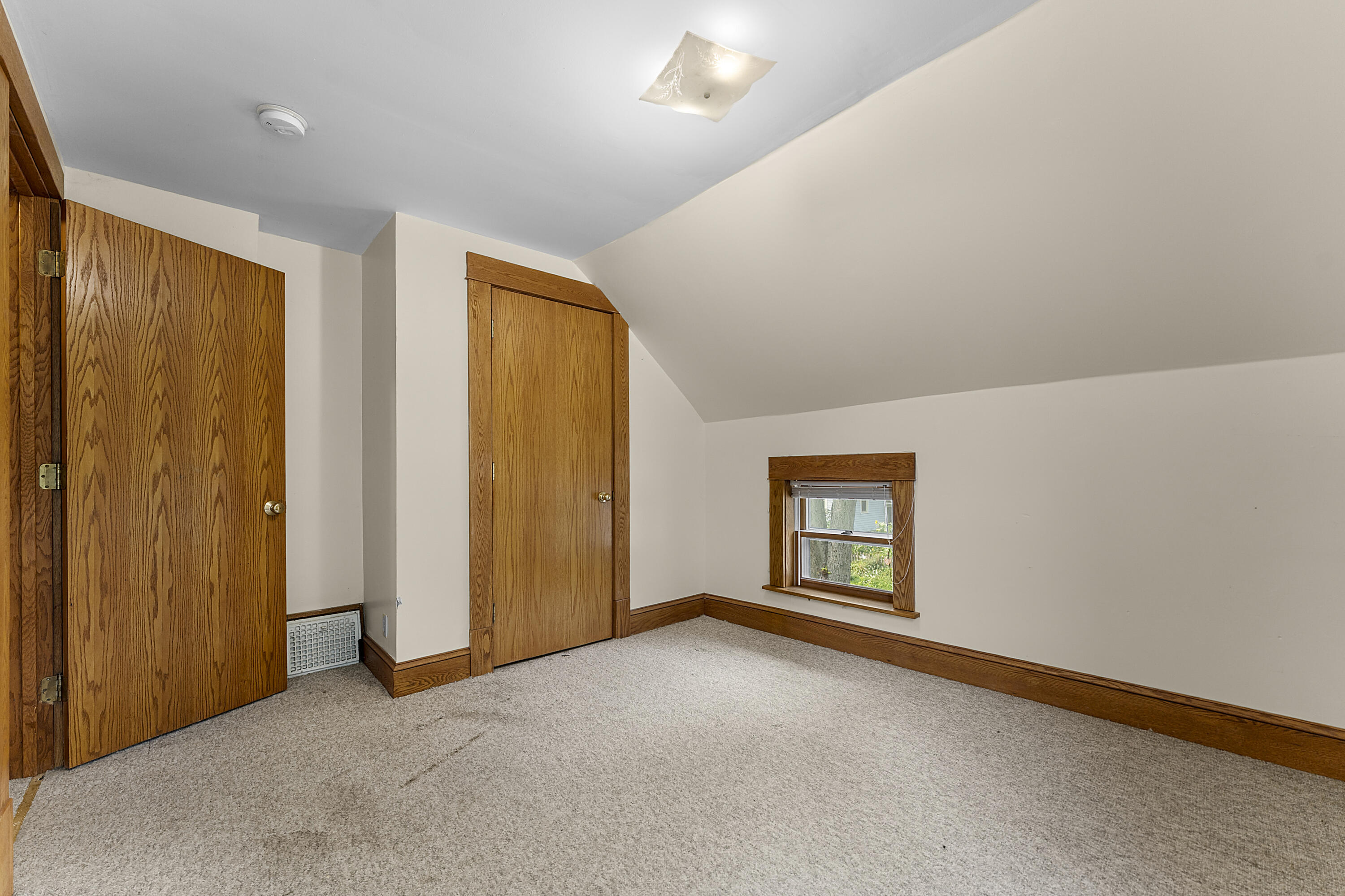 1016 East Vine Street Appleton, WI 54911 - Photo 26 of 46 050-1016EastVineStreet-Appleton-WI-54911