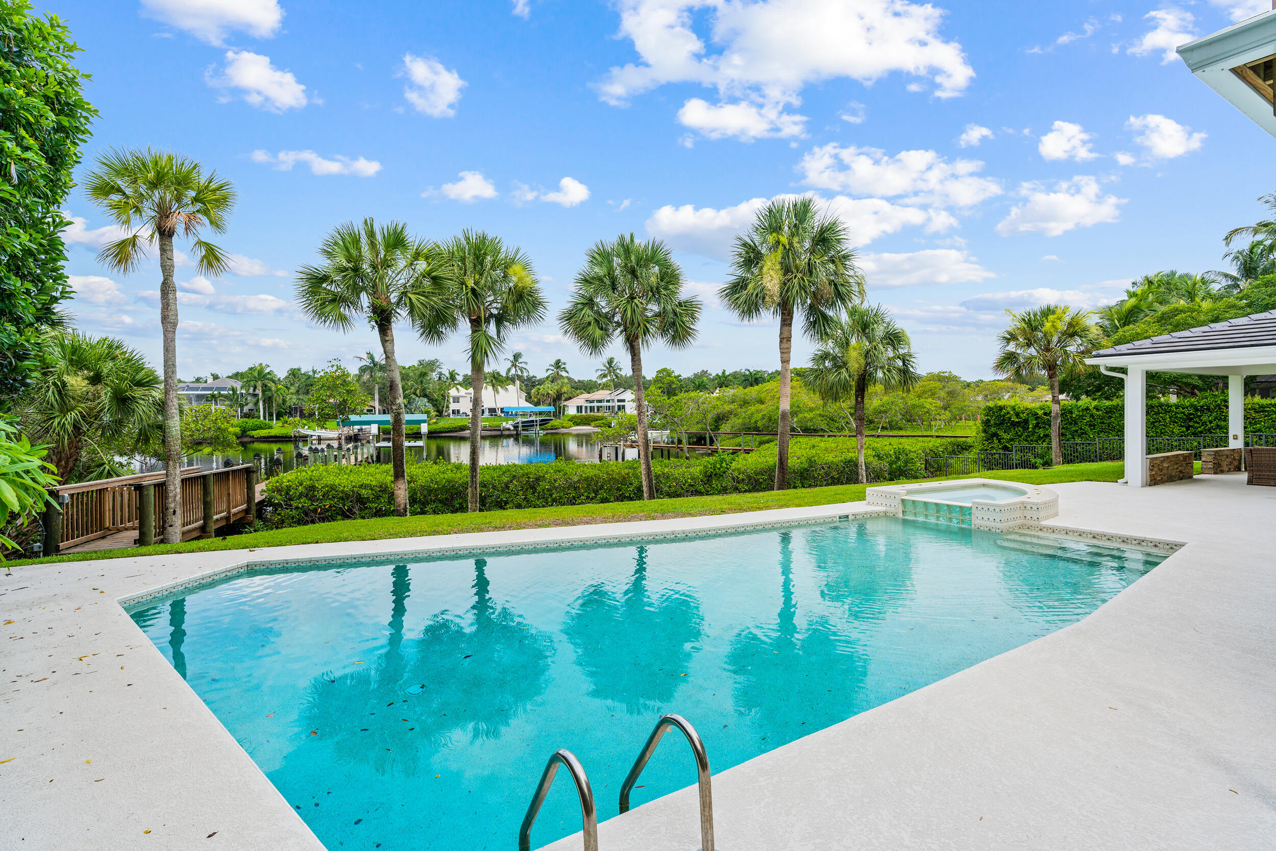 18169 Southeast Ridgeview Drive Tequesta, FL 33469 - Photo 12 of 58 Large Pool