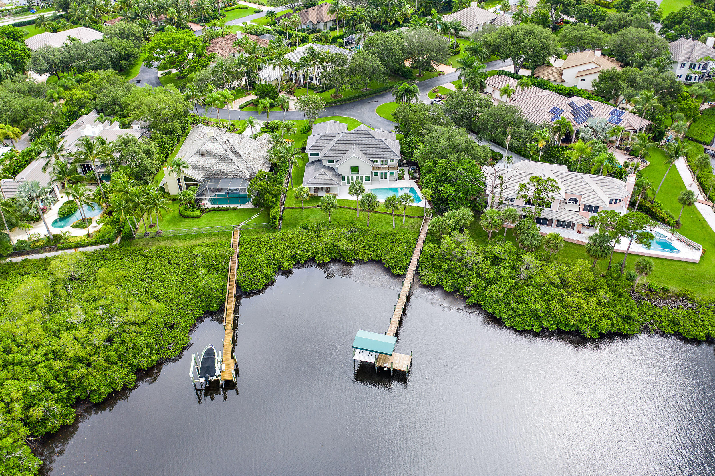 18169 Southeast Ridgeview Drive Tequesta, FL 33469 - Photo 16 of 58 Aerial of Dock