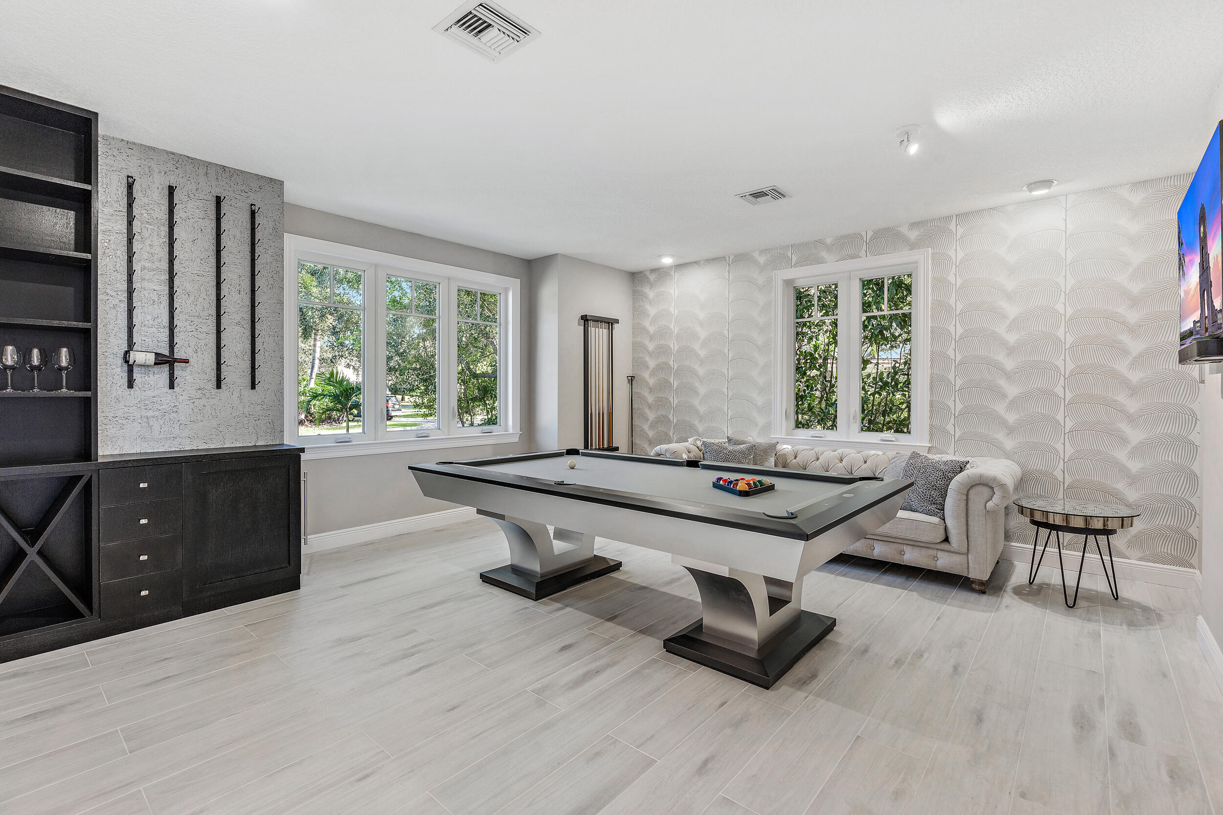 18169 Southeast Ridgeview Drive Tequesta, FL 33469 - Photo 33 of 58 Entertainment Room