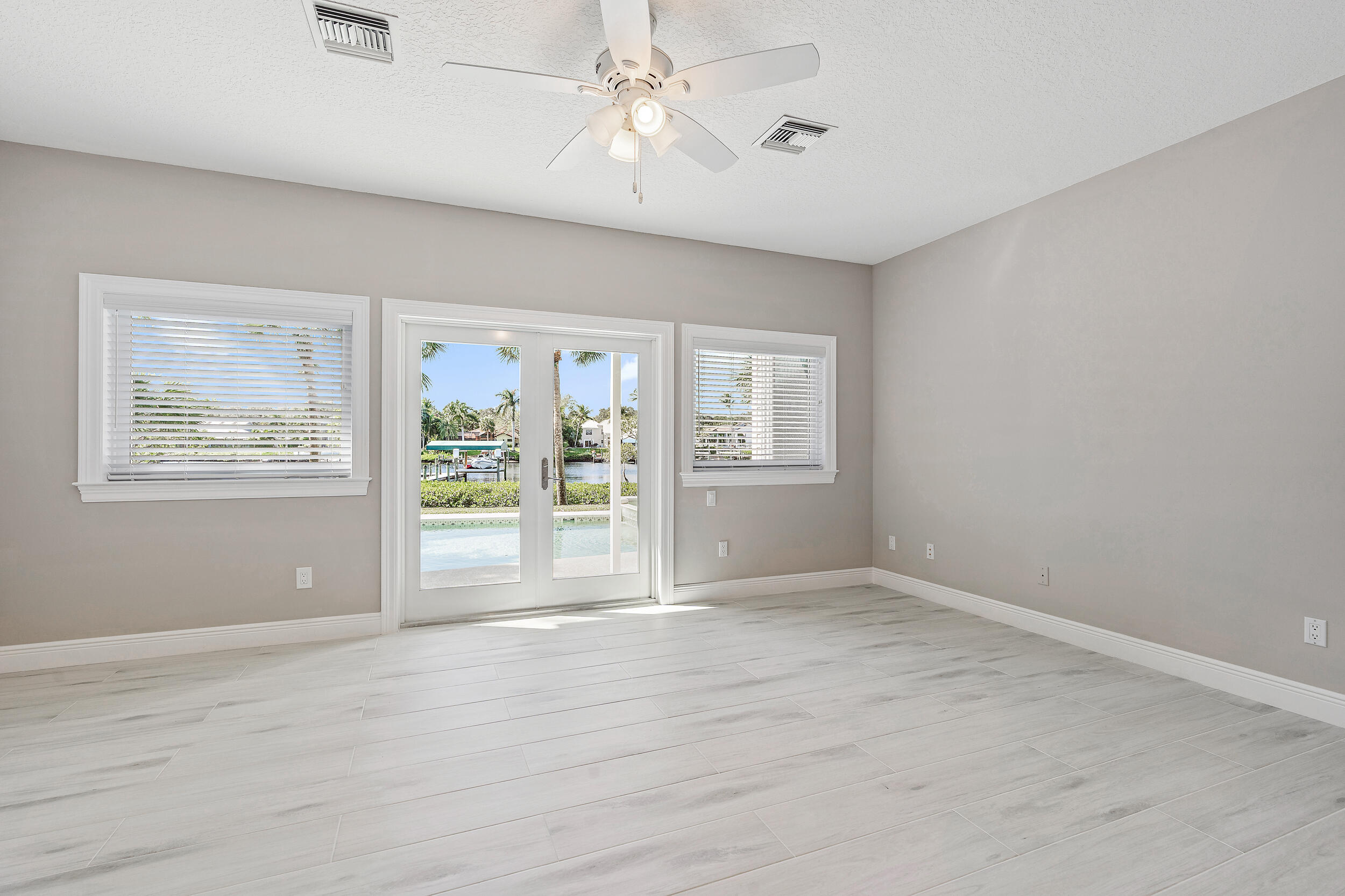 18169 Southeast Ridgeview Drive Tequesta, FL 33469 - Photo 36 of 58 1st Floor Primary Suite