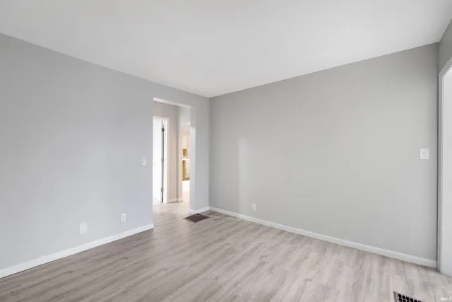 $150,000 | 3930 North Clinton Street, Fort Wayne, IN 46805