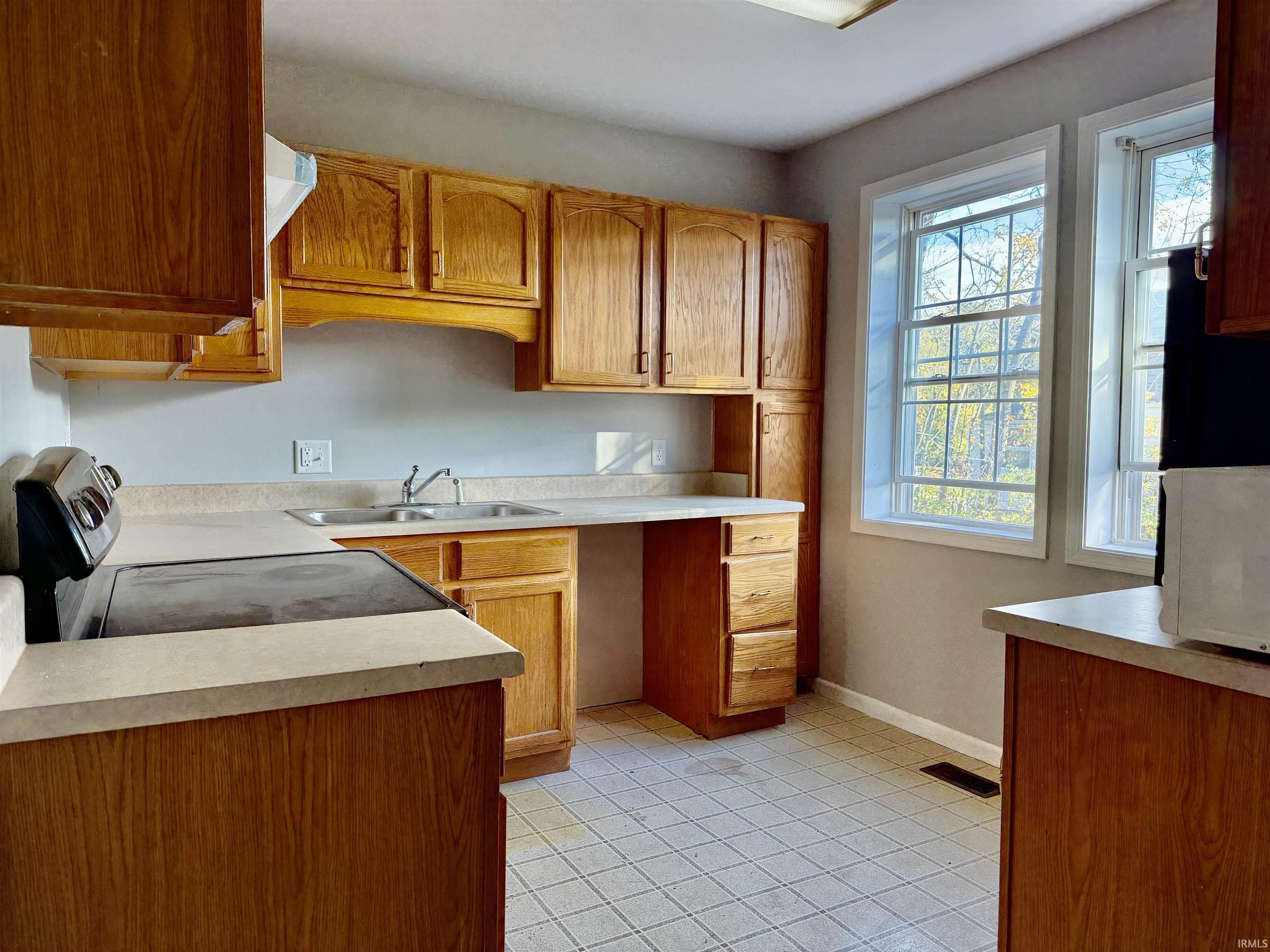 3930 North Clinton Street Fort Wayne, IN 46805 - Photo 14 of 15