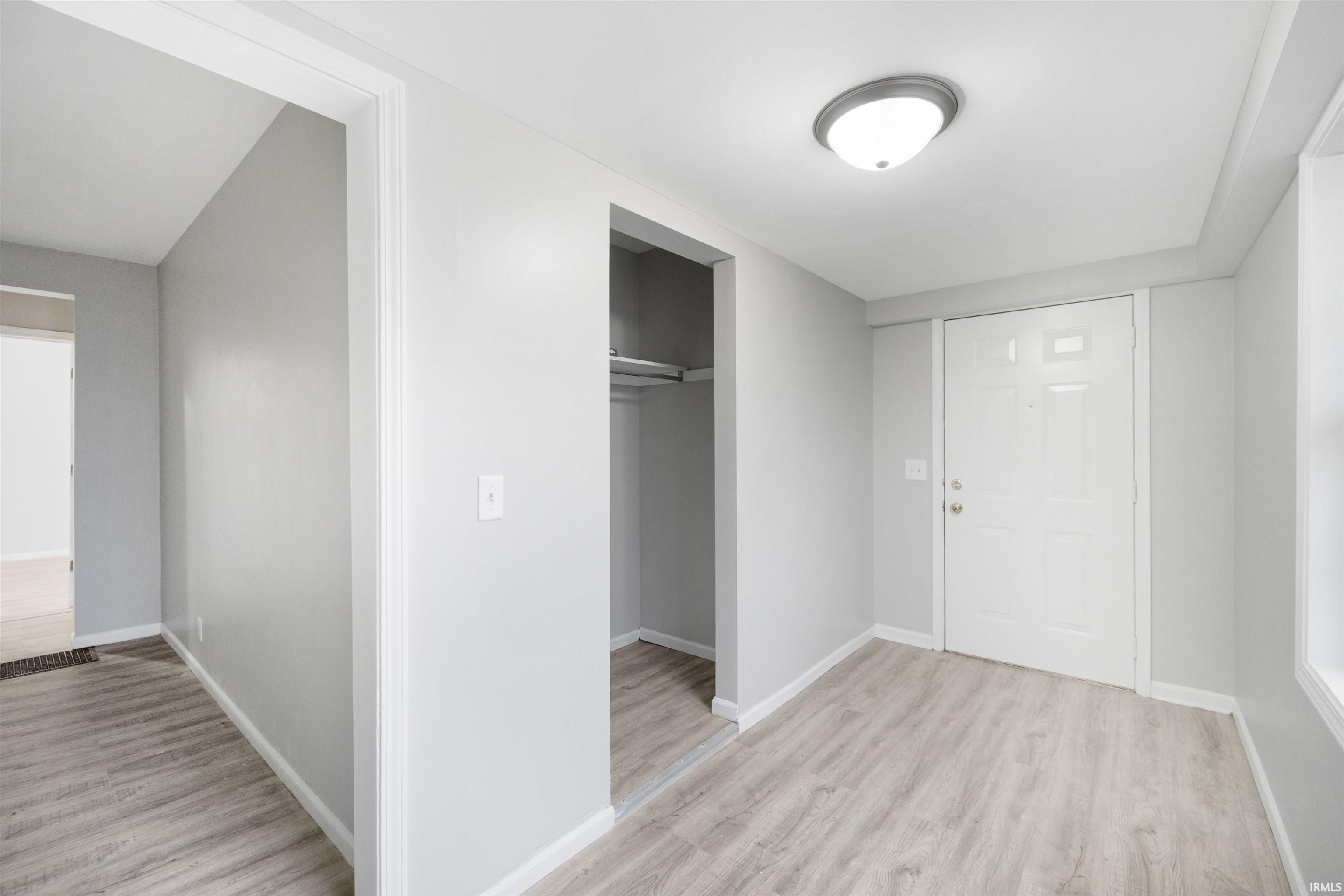 3930 North Clinton Street Fort Wayne, IN 46805 - Photo 4 of 15