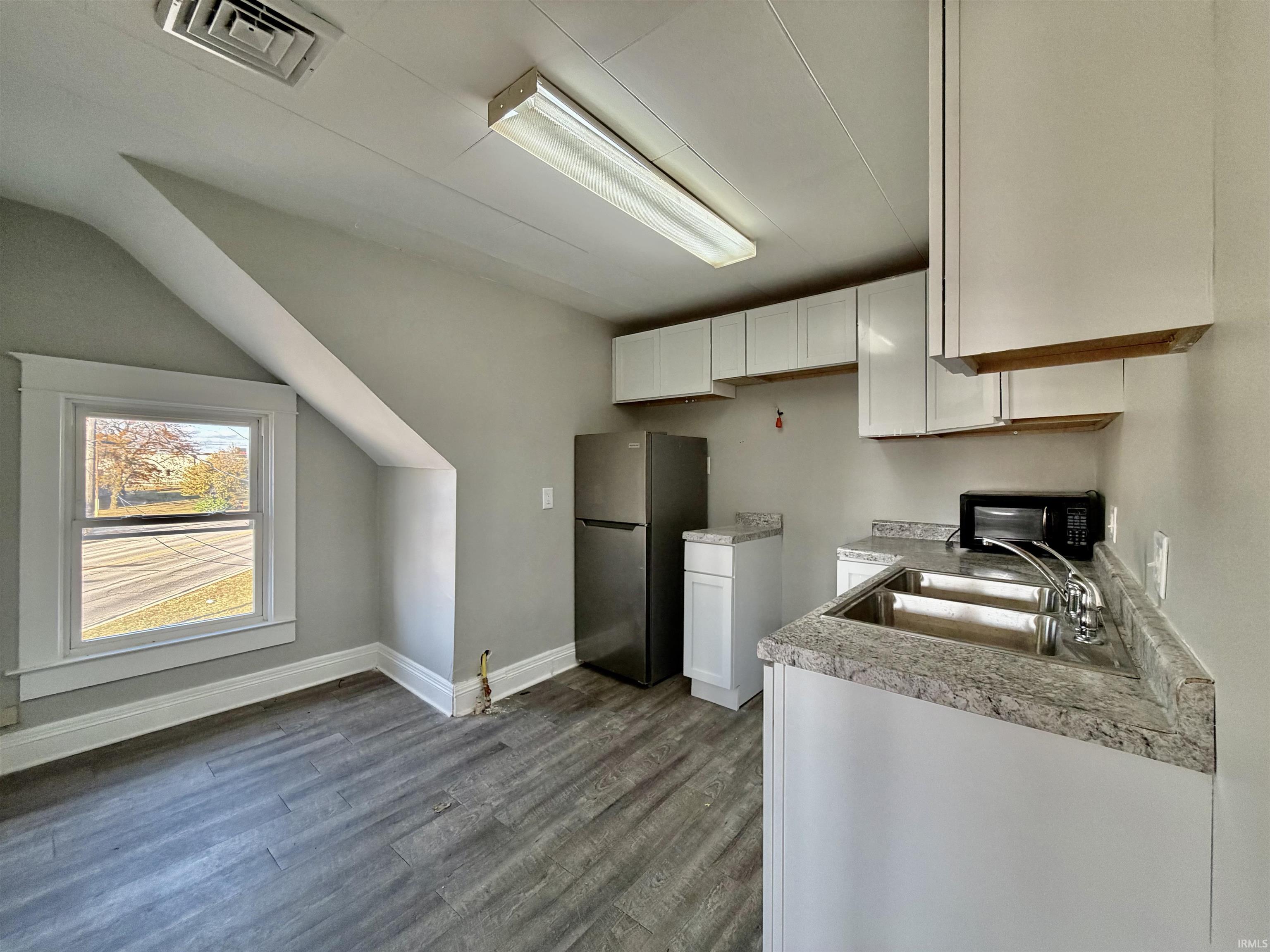 3930 North Clinton Street Fort Wayne, IN 46805 - Photo 8 of 15