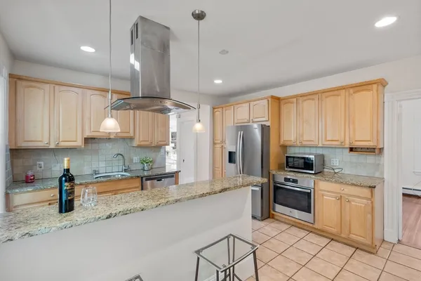 $3,500 | 55 Reservoir Road, Unit 2, Brookline, MA 02467