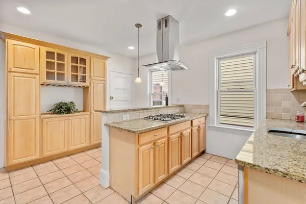 $3,500 | 55 Reservoir Road, Unit 2, Brookline, MA 02467